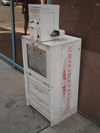 Avis-automat for Albuquerque Journal